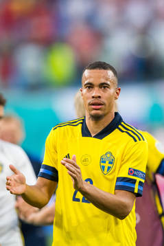 Robin Quaison of Sweden celebrate