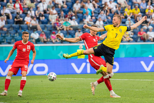 Sebastian Larsson of Sweden