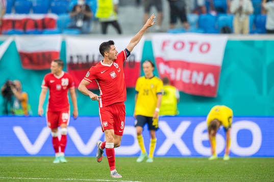 Robert Lewandowski of Poland celebrates