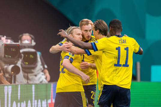 Emil Forsberg celebrate with Dejan Kulusevski, Kristoffer