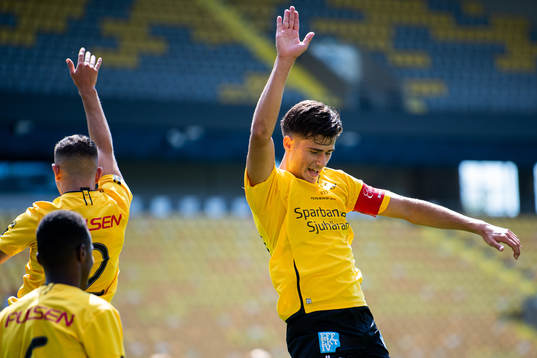 Elfsborgs Besfort Zeneli jublar