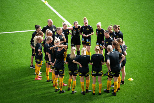 Elfsborgs spelare och ledare samlas