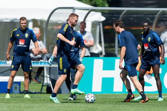Viktor Claesson, Dejan Kulusevski, Gustav Svensson and Ken