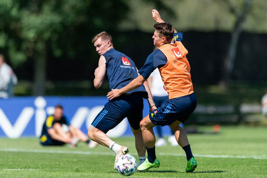 Emil Krafth and Mattias Svanberg of the Swedish national