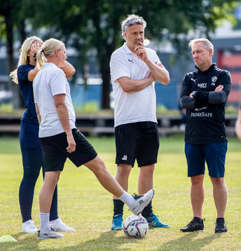 Halmstads assisterande tränare/fystränare Emma