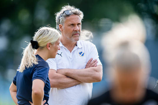 Halmstads assisterande tränare Johan Almén