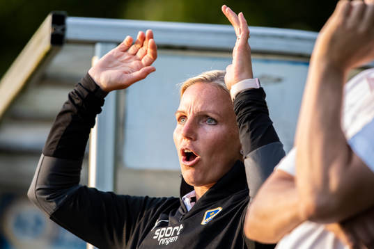 Halmstads assisterande tränare/fystränare Emma