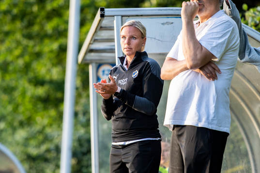 Halmstads assisterande tränare/fystränare Emma