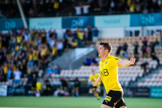 Pål Andre Helland of Lillestrøm celebrates
