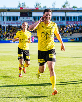 Pål Andre Helland of Lillestrøm celebrates