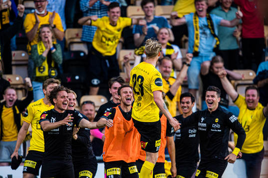 Gjermund Åsen of Lillestrøm celebrates