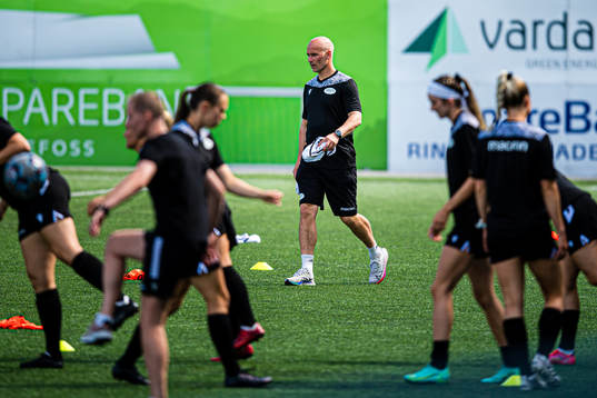 Steinar Pedersen, head coach of Amazon Grimstad