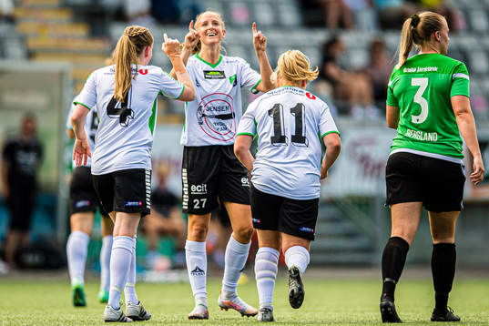 Emilie Nøkleby Finnevolden of Hønefoss celebrates