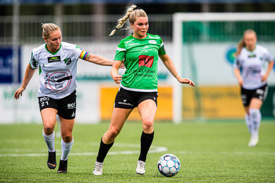 Silje Bekkåsen Nyhagen of Hønefoss and Lisbeth Fredli