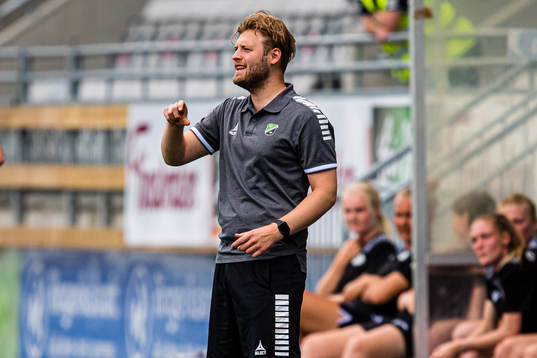 Martin Klemetsrud Lindmark, head coach of Hønefoss