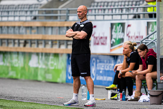 Steinar Pedersen, head coach of Amazon Grimstad