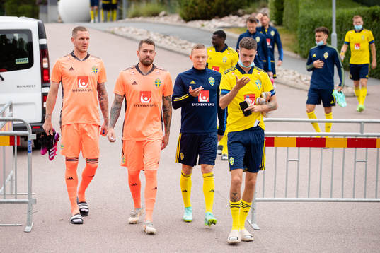 Goalkeeper Robin Olsen, goalkeeper Kristoffer Nordfeldt,