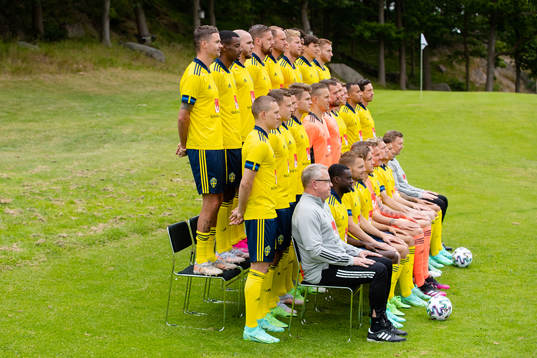 Players and coaches of the Swedish national football team