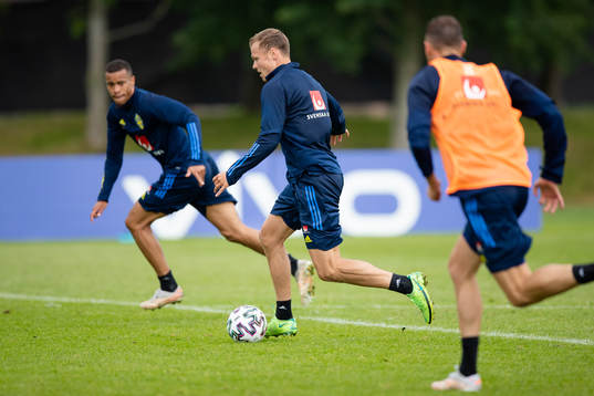 Viktor Claesson of the Swedish national football team at a