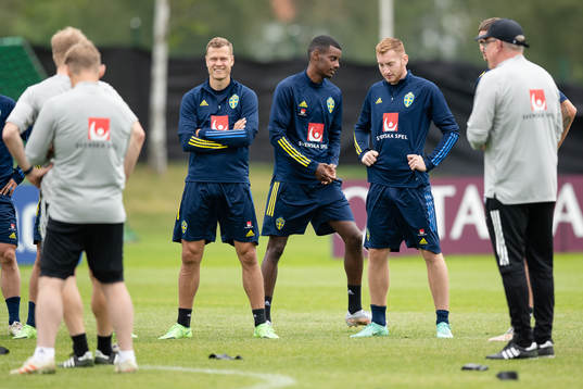 Viktor Claesson, Alexander Isak and Dejan Kulusevski of the