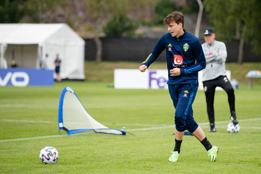 Victor Nilsson Lindelöf of the Swedish national football