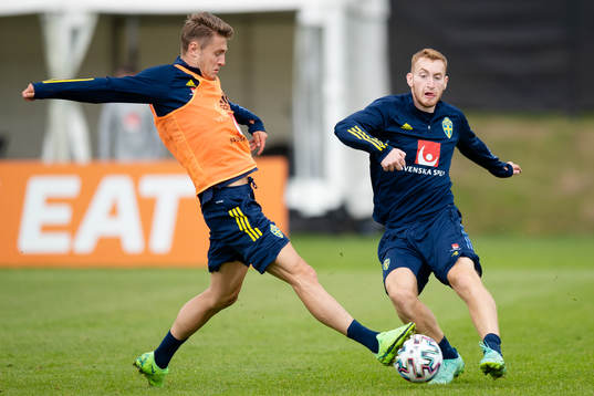 Mattias Svanberg and Dejan Kulusevski of the Swedish