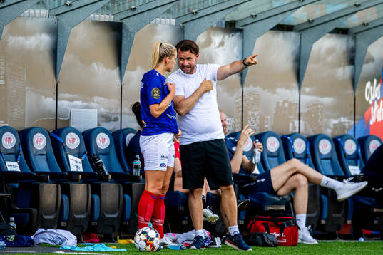 Elise Thorsnes and Jack Majgaard Jensen, head coach of