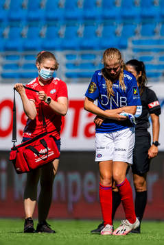 Amanda Jacobsen Andradóttir of Vålerenga with an injury