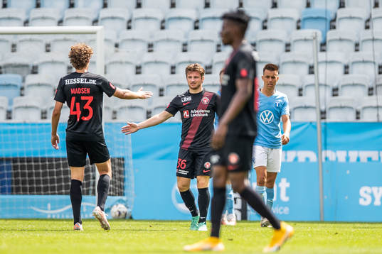 Midtjyllands Anders Dreyer jublar