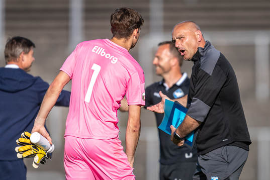 Malmö FFs målvakt Melker Ellborg och målvaktstränare