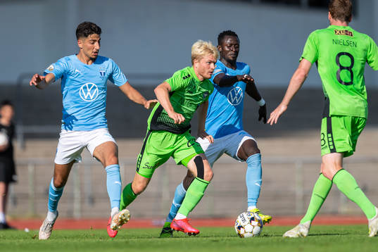 Malmö FFs Peter Gwargis och Bonke Innocent mot Köges