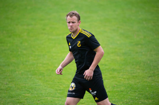Räppes Andreas Birgersson i matchen i division 2 mellan