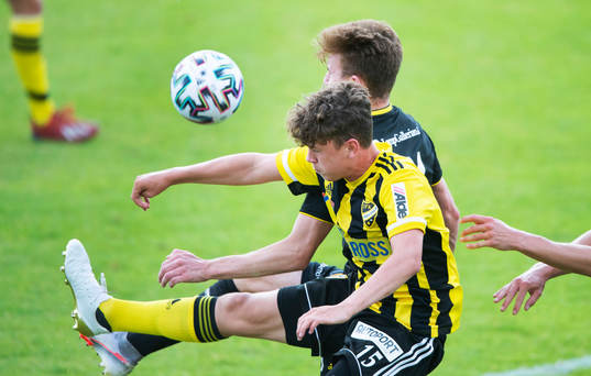 IFK Hässleholms Max Nilsson i matchen i division 2 mellan