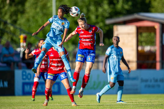 Vittsjös Mie Leth Jans och Djurgårdens Linda Maserame