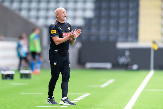  Häckens tränare Per-Mathias HögmoC