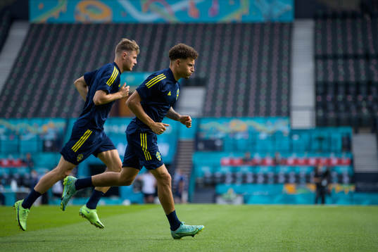 Mattias Svanberg and Jordan Larsson of the Swedish national