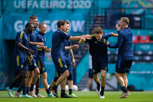 Albin Ekdal of the Swedish national football team running