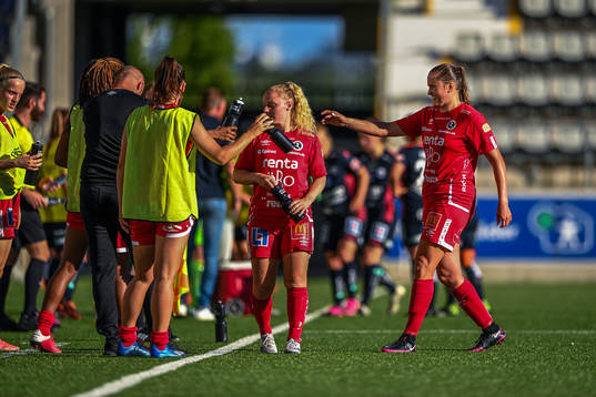 Örebros Sophia Redenstrand och Sanna Kullberg