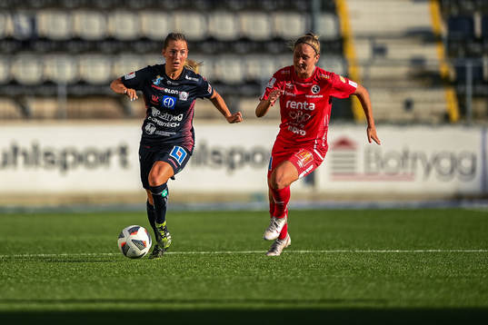 Linköpings Ronja Aronsson och Örebros Karin Lundin