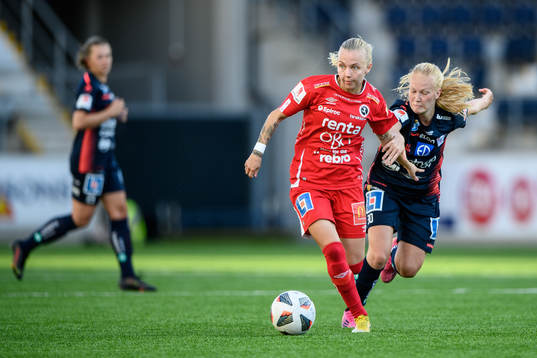 Örebros Nathalie Hoff Persson och Linköpings Sofie