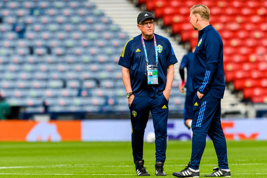 Head coach Janne Andersson and assistant coach Peter