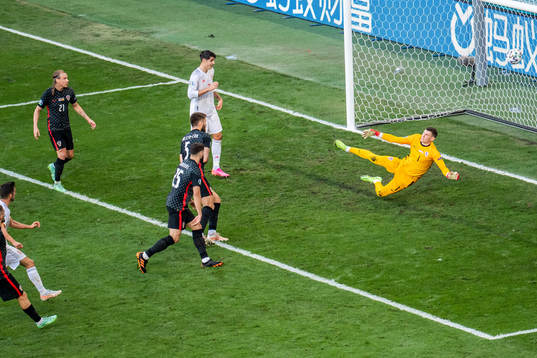 Pablo Sarabia of Spain scores 1-1