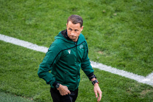 Fourth official Andreas Ekberg