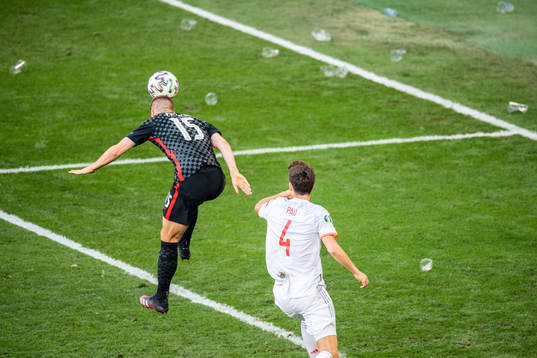 Mario Pasalic  of Croatia scores 3-3