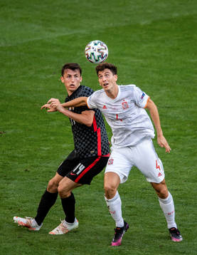 Ante Budimir of Croatia and Pau Torres of Spain