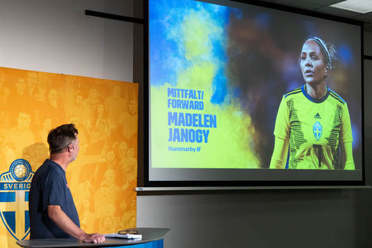 Peter Gerhardsson, head coach, presents Madelen Janogy
