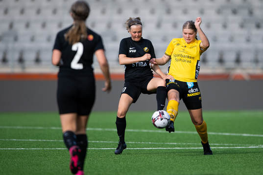 Brämhults Nellie Thylander och Elfsborgs Elin Dahl