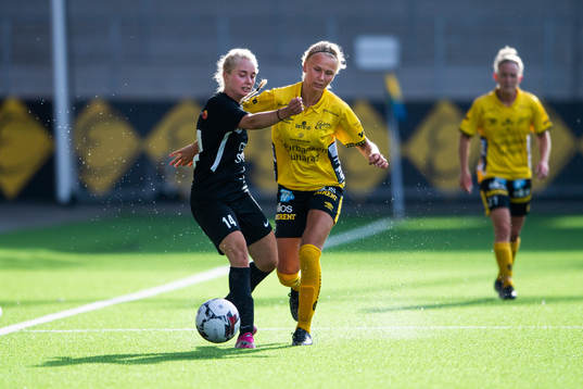 Brämhults Annie Arvidsson och Elfsborgs Linn Sångberg