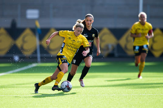 Elfsborgs Sara Jardving och Brämhults Ida Diez Lagula
