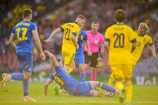 Dejan Kulusevski and Emil Forsberg of Sweden against Roman